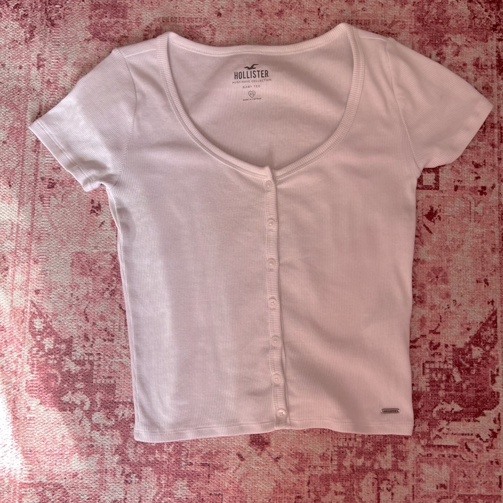 Hollister white tee